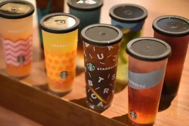 冰球革命,高效生產:大型杯裝冰球包裝設備助力飲料企業創新升級