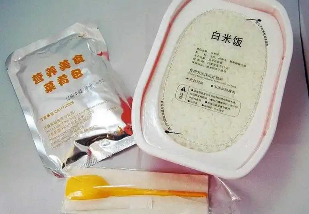 日產10萬份！呂工機械自動米飯包裝機：灌裝封口殺菌三合一，產能翻倍